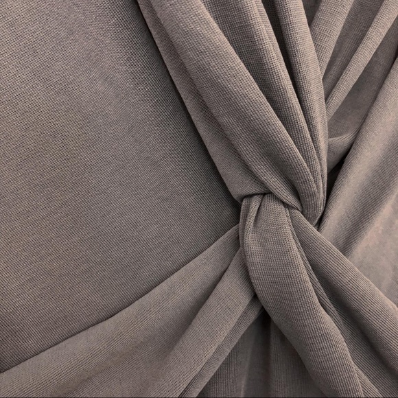 Ladies dress - Picture 3 of 3